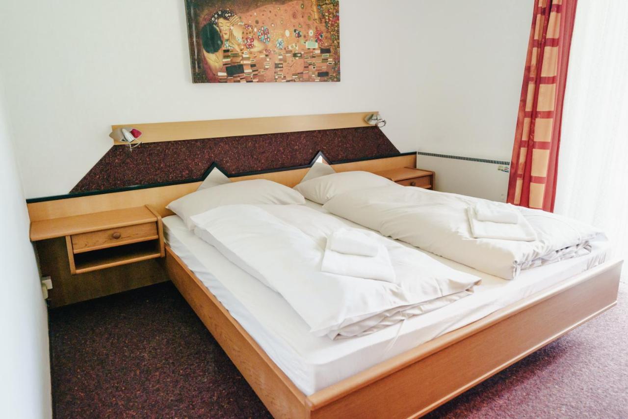 Gaestehaus Frank Hotel Velden am Worthersee Bagian luar foto