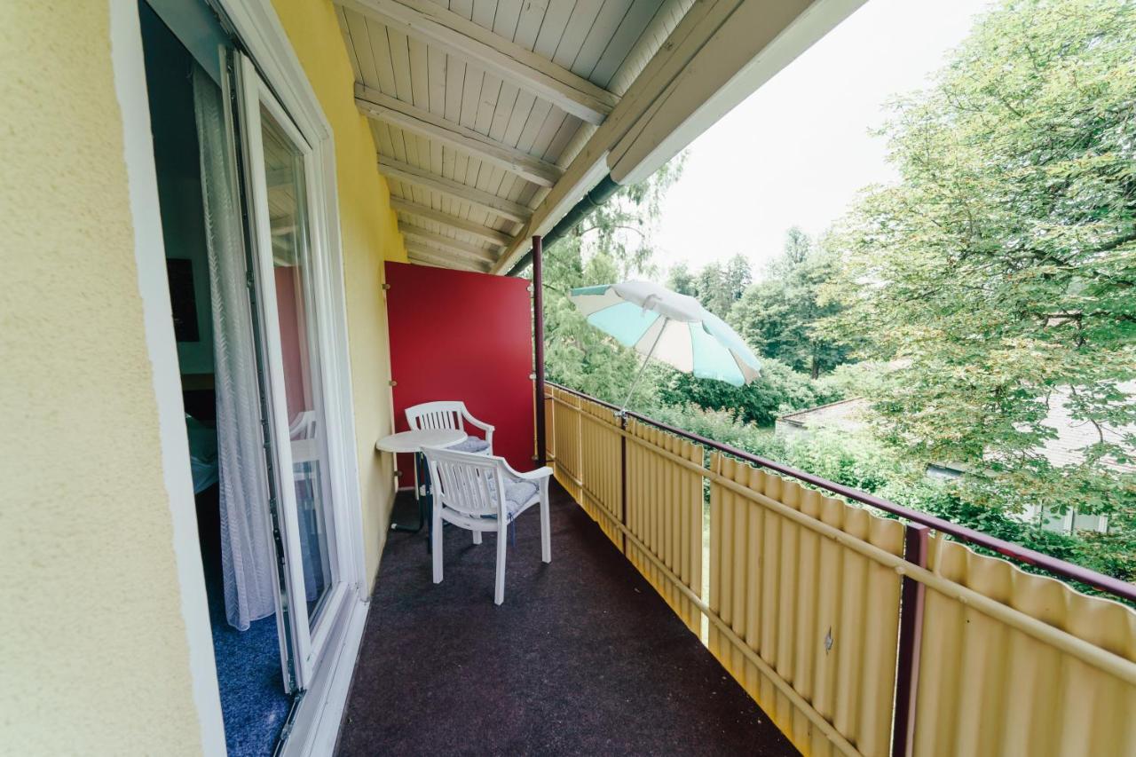 Gaestehaus Frank Hotel Velden am Worthersee Bagian luar foto