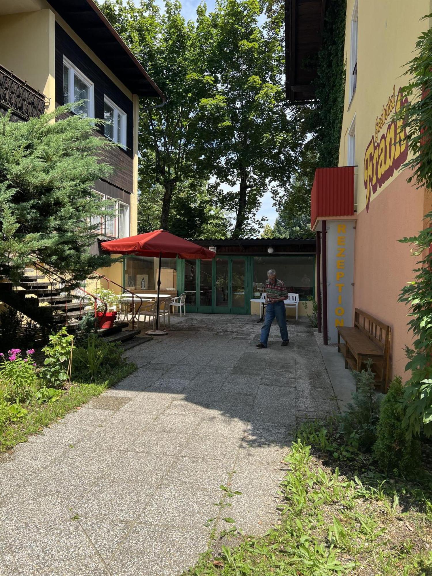 Gaestehaus Frank Hotel Velden am Worthersee Bagian luar foto