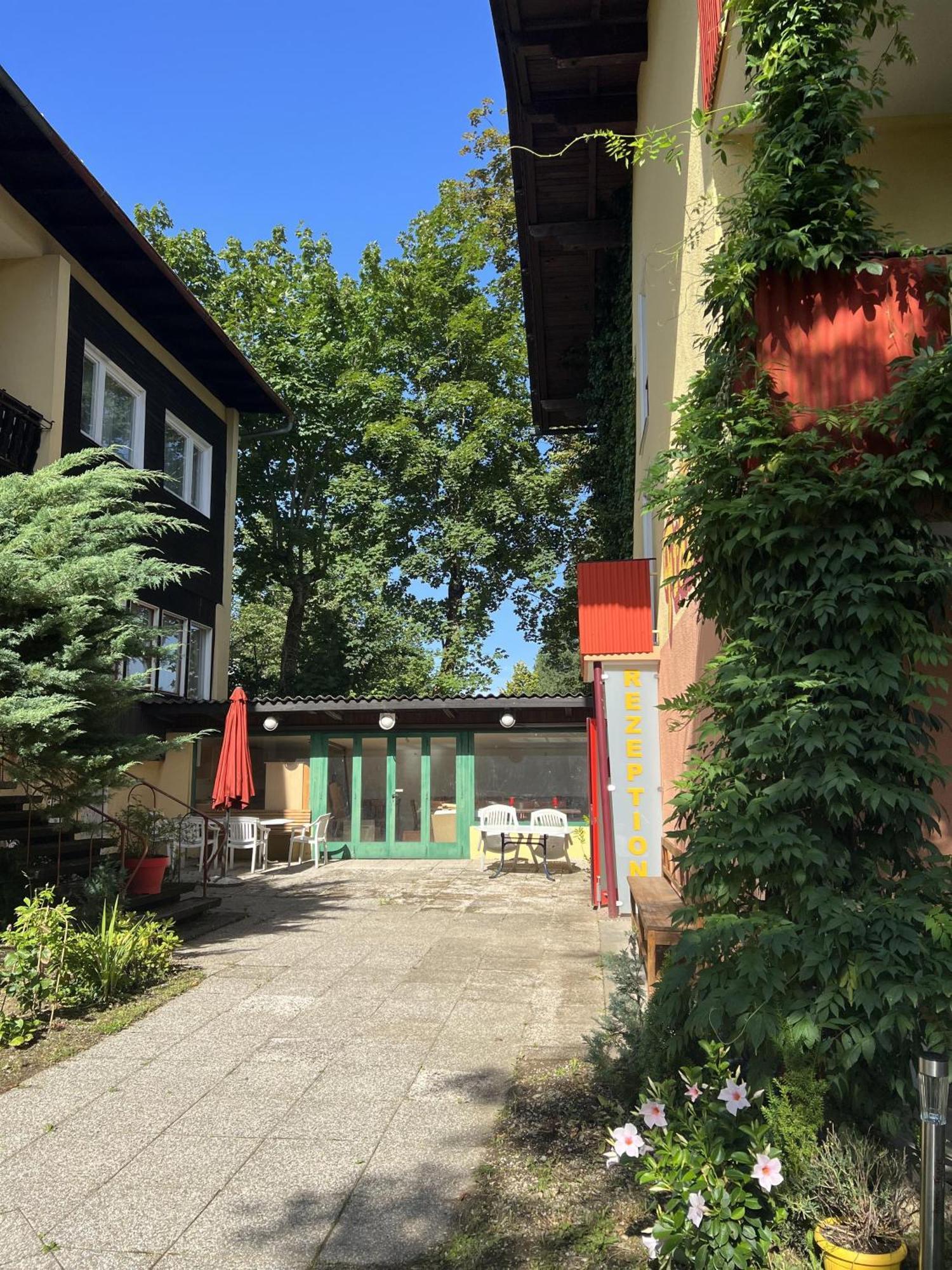Gaestehaus Frank Hotel Velden am Worthersee Bagian luar foto