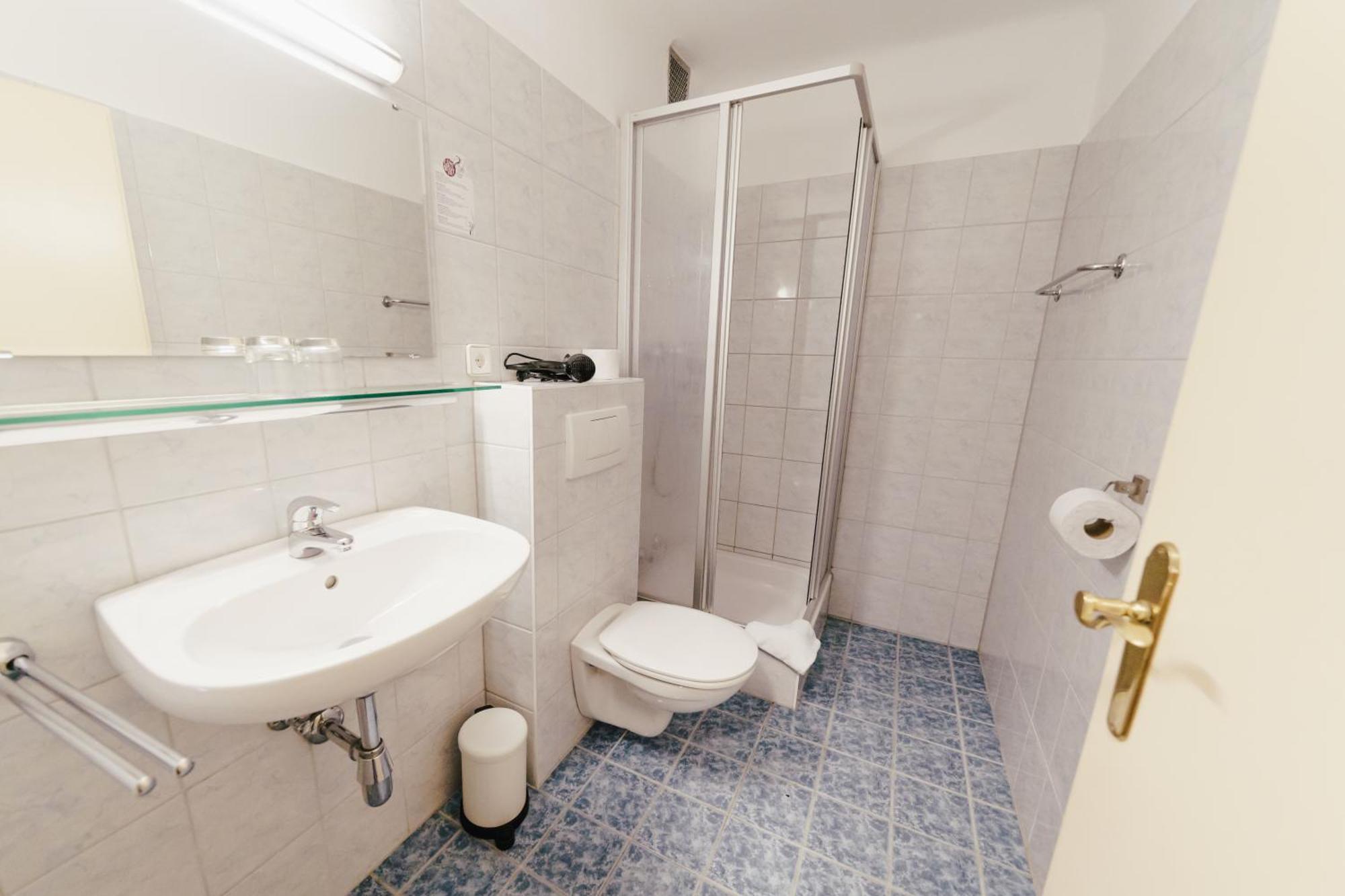 Gaestehaus Frank Hotel Velden am Worthersee Bagian luar foto